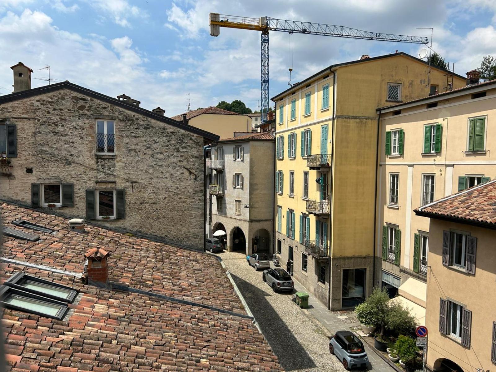 Апартаменты Nido Carrara - Immobili E Soluzioni Rent Бергамо Экстерьер фото